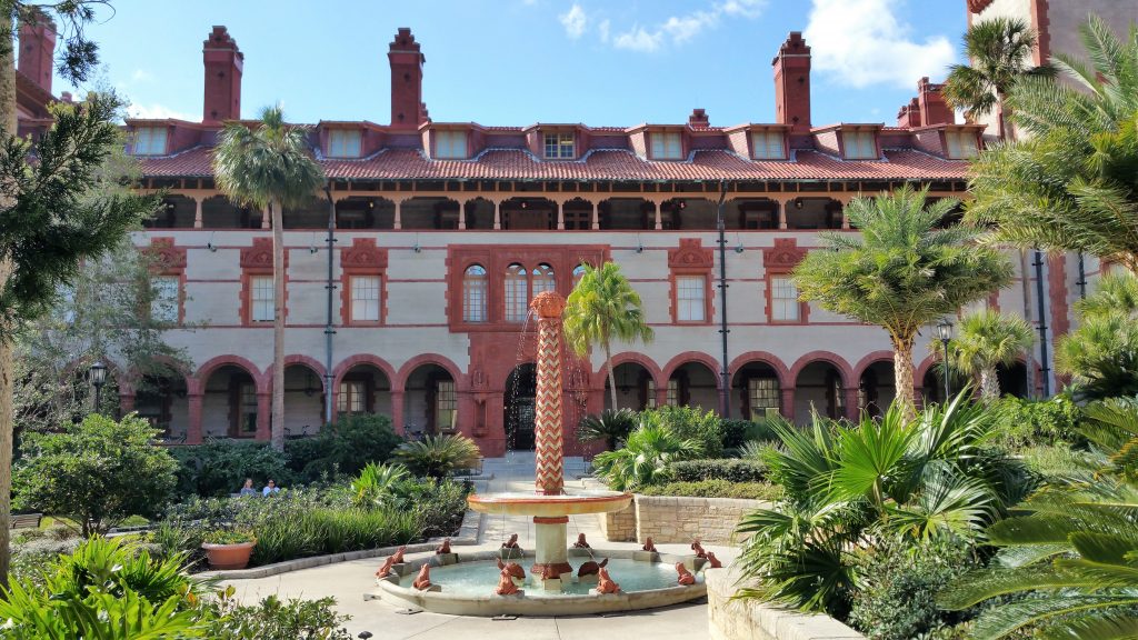 Ponce de Leon Courtyard